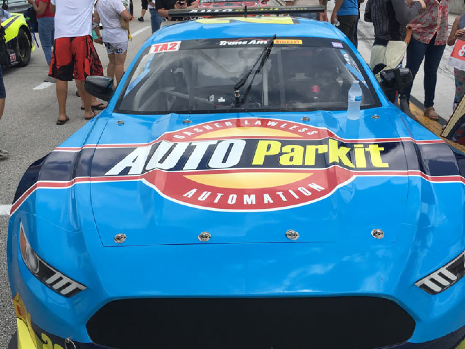 #26 on track for Fan autograph session