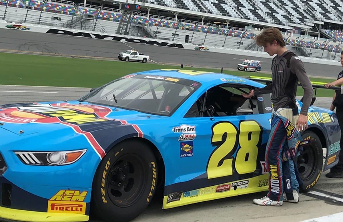 AUTOParkit’s Lawless Alan Secures Top 10 Finish